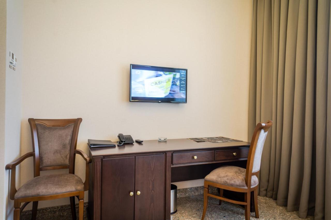 Royal Plus Hotel 알마티 외부 사진